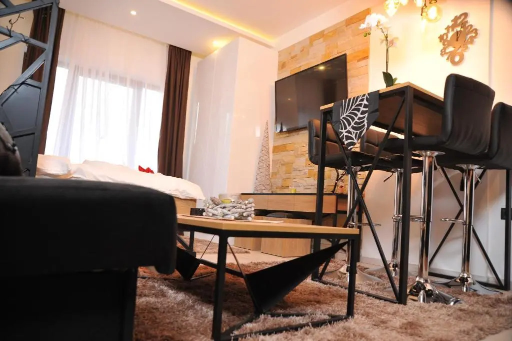 Milmari boutique S3 lux