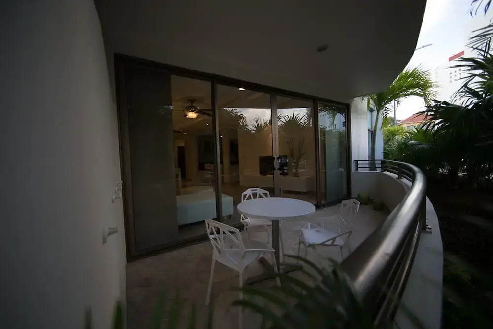 Charming 2BR Condo in quiet surroundings by Happy Address