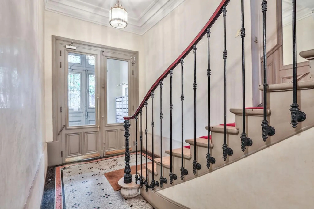 B 511 - Best deal in the center of Paris