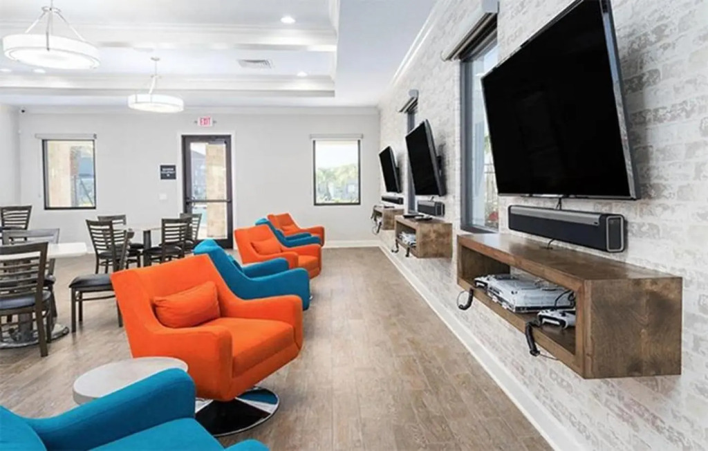 Brand New Apartment In Lux Storey Lake Community 10 Miles To Disney New Listing