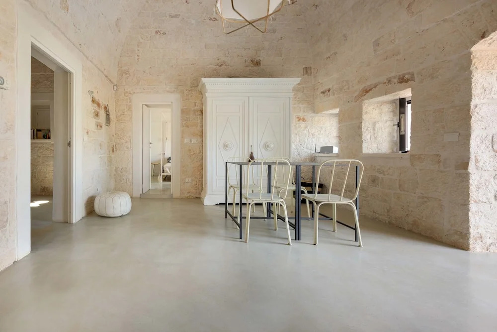 Casale con Cipresso