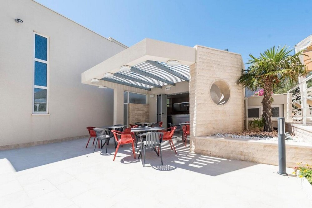 Sargas Suite 5 With Pool View