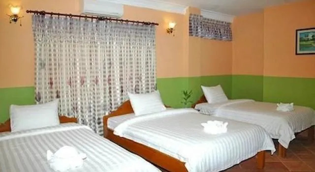 Golden Bayon Guesthouse