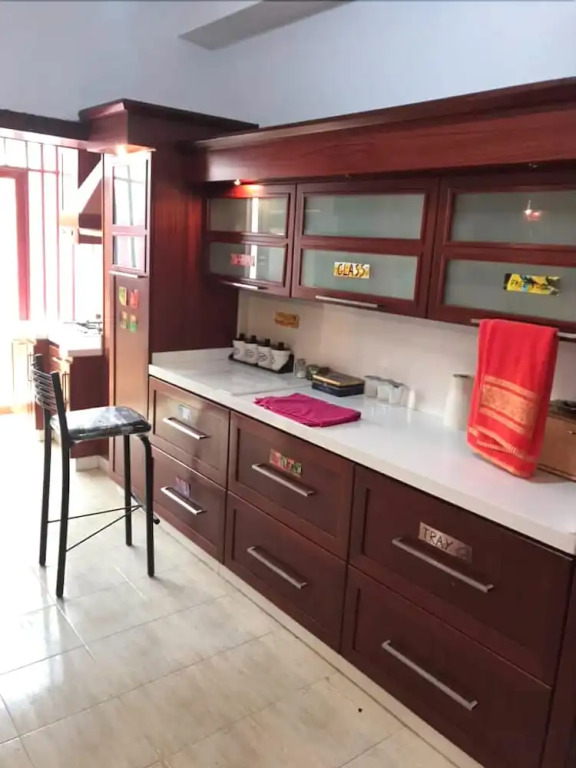 Hommus Hostel
