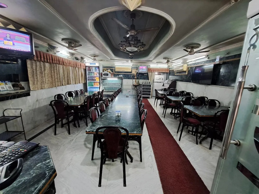 Jagan Hotel & Restaurant