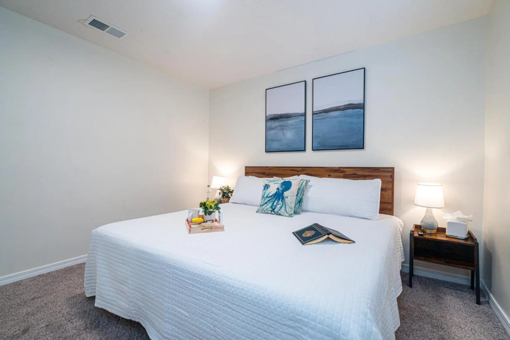 Pet friendly! Modern beach house with private heated pool-7 min walk to private beach access