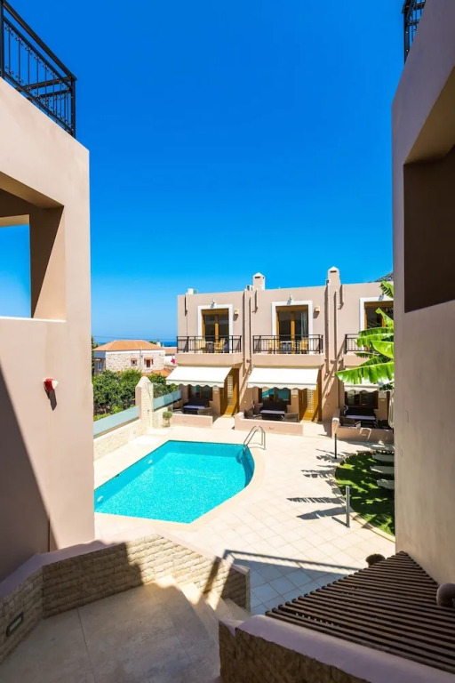 You can Have a Grand Vacational Experience by Staying Here
