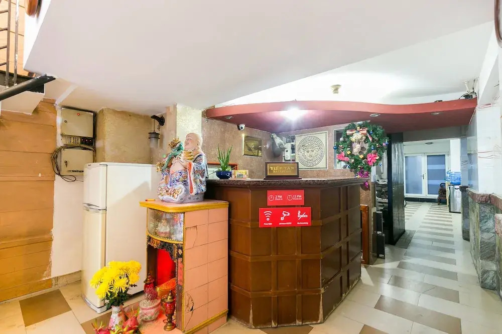 OYO 631 Long Phụng Hoàng Hotel