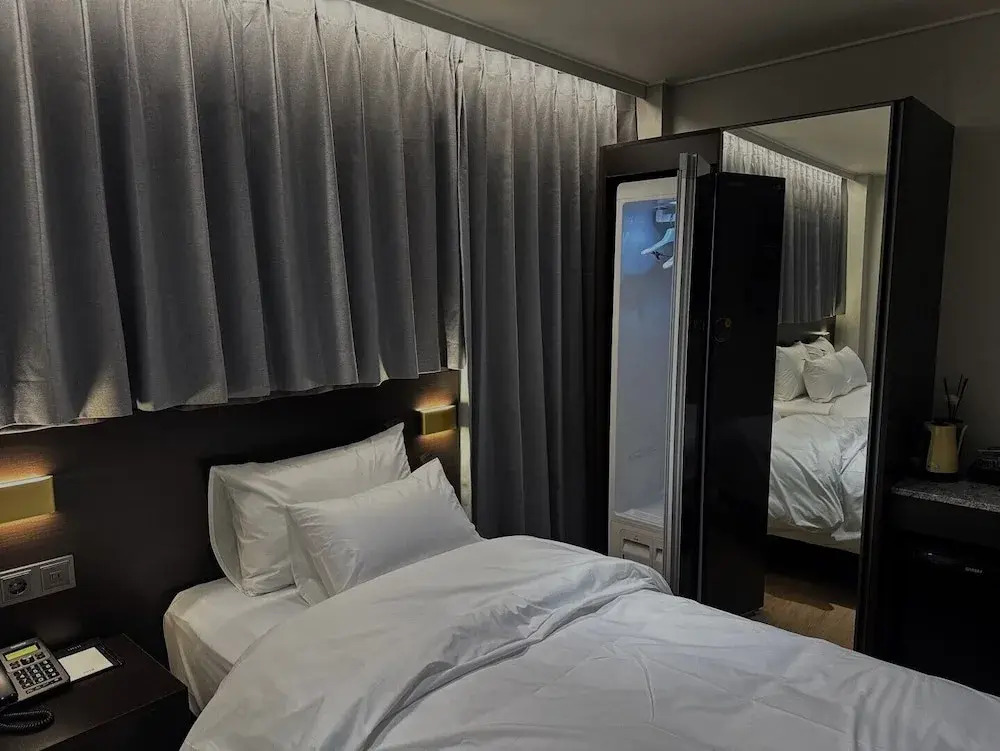 Hotel Ami