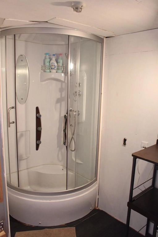 Uvillage - Hostel