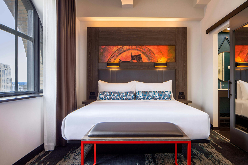 Aloft by Marriott Philadelphia Downtown