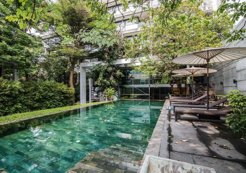 LUXX Langsuan Hotel - SHA Plus