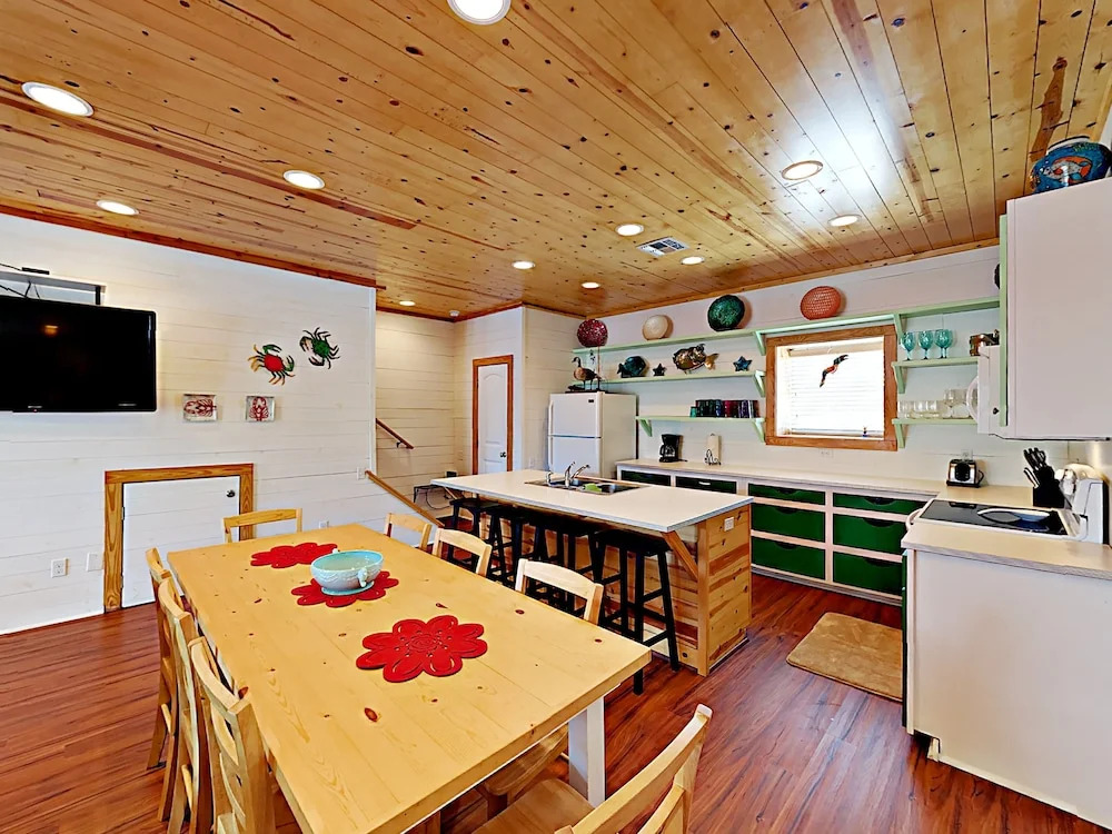 The Commons #102 - Three Bedroom Townhome