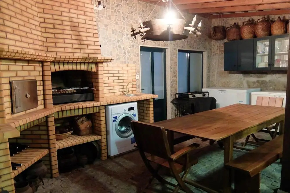 Paradisiacal Villa in Lousada with Private Pool