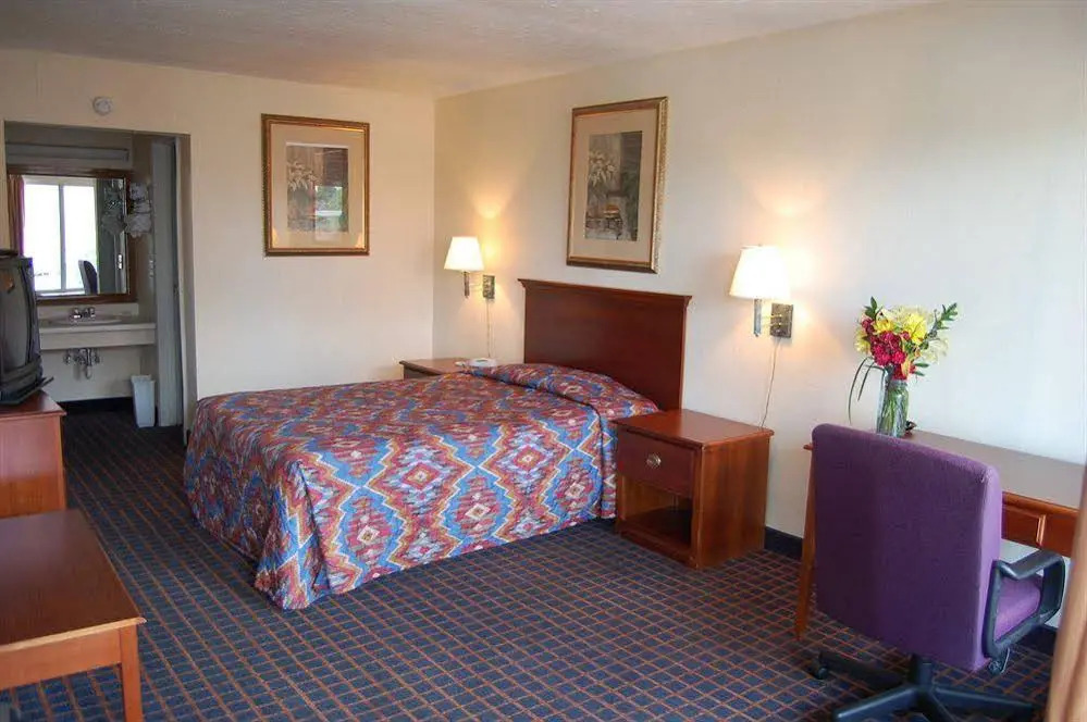 Delta Inn