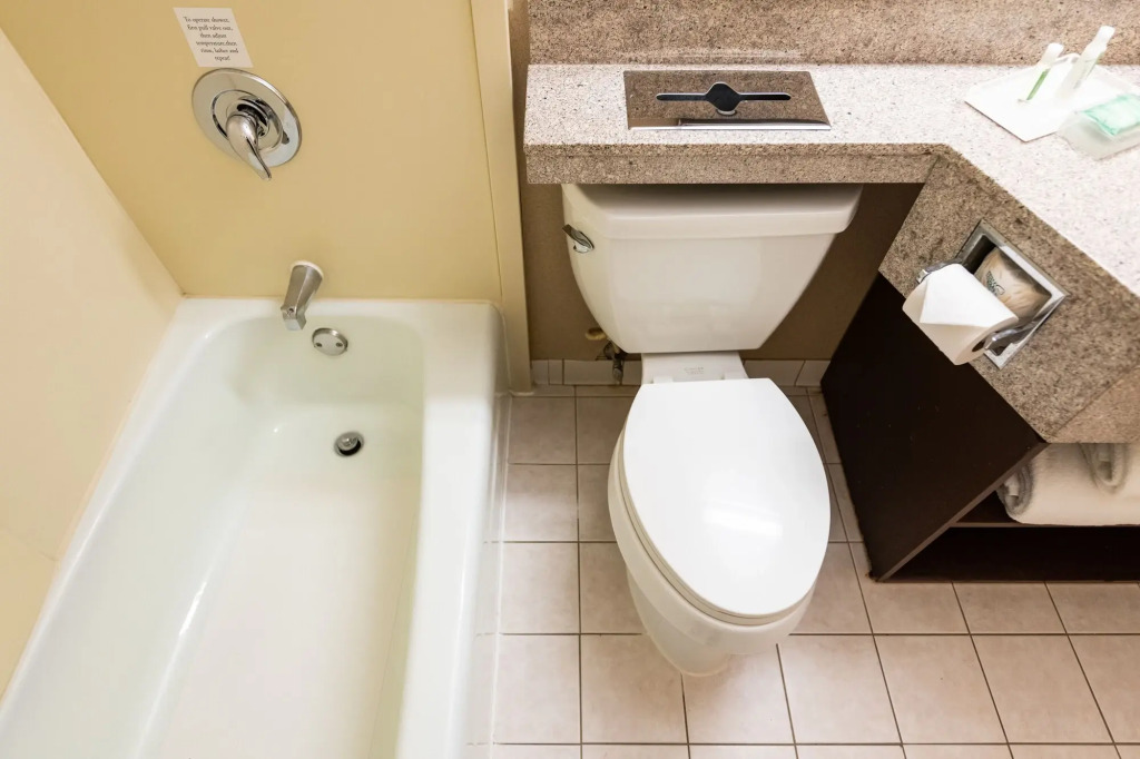 Holiday Inn South Plainfield-Piscataway by IHG