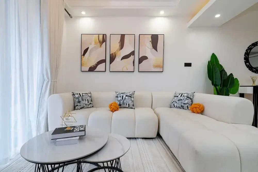 Urban Oasis View Palace Apartments-3 Bed