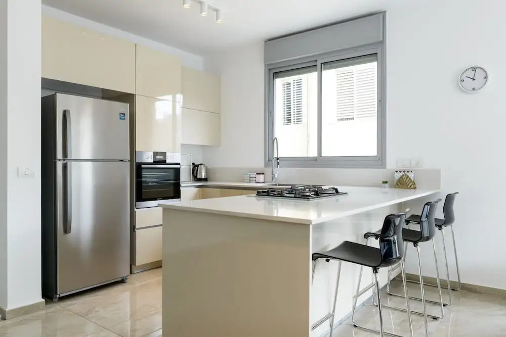 3 BDR Balcony W Parking by Banana Beach