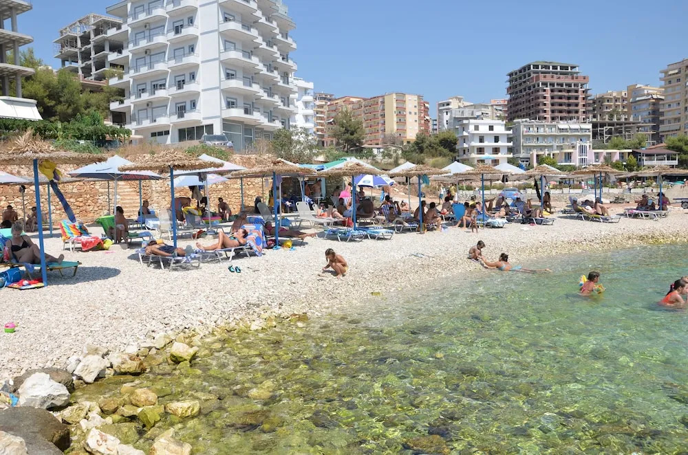 Kleri Beach Apartments