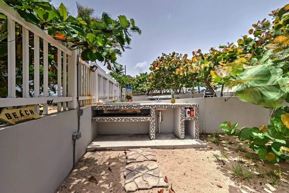 Tropical Caribbean Bungalow w/ Ocean Views & Pool