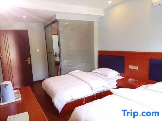 Zeyi Hotel