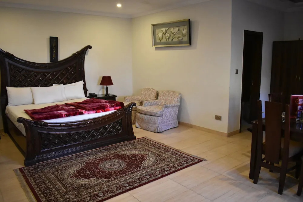 Cosy Knock