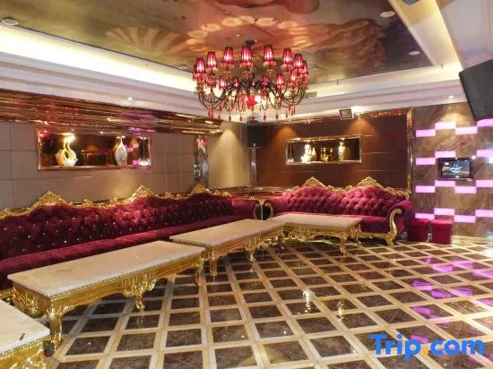 Three Gorges Feng Hotel (Zhongxian Guoyuan Road)