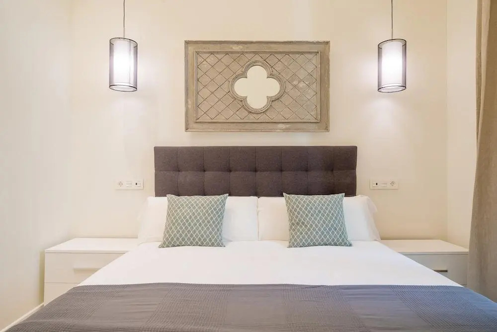 Fresh Velazquez Apartments