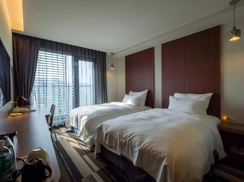 Watermark Hotel Kaohsiung Main Station