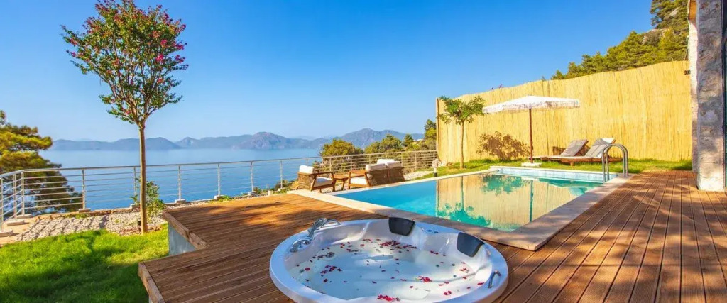 La Luna Villa 1