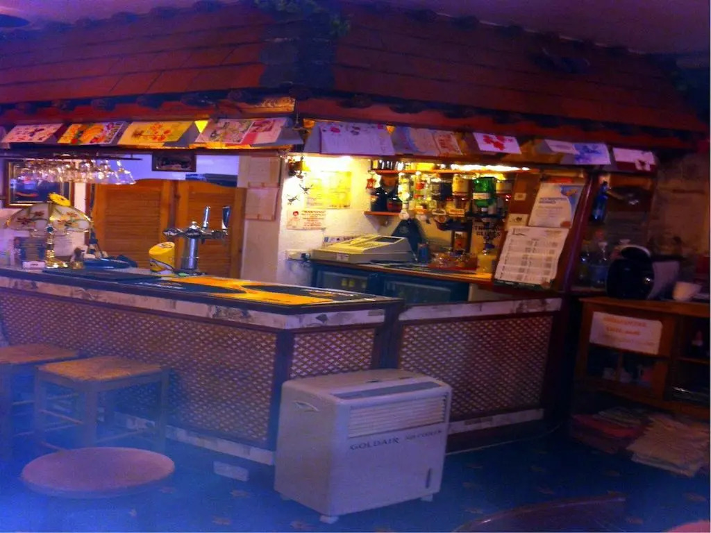 Willow Grove Hotel