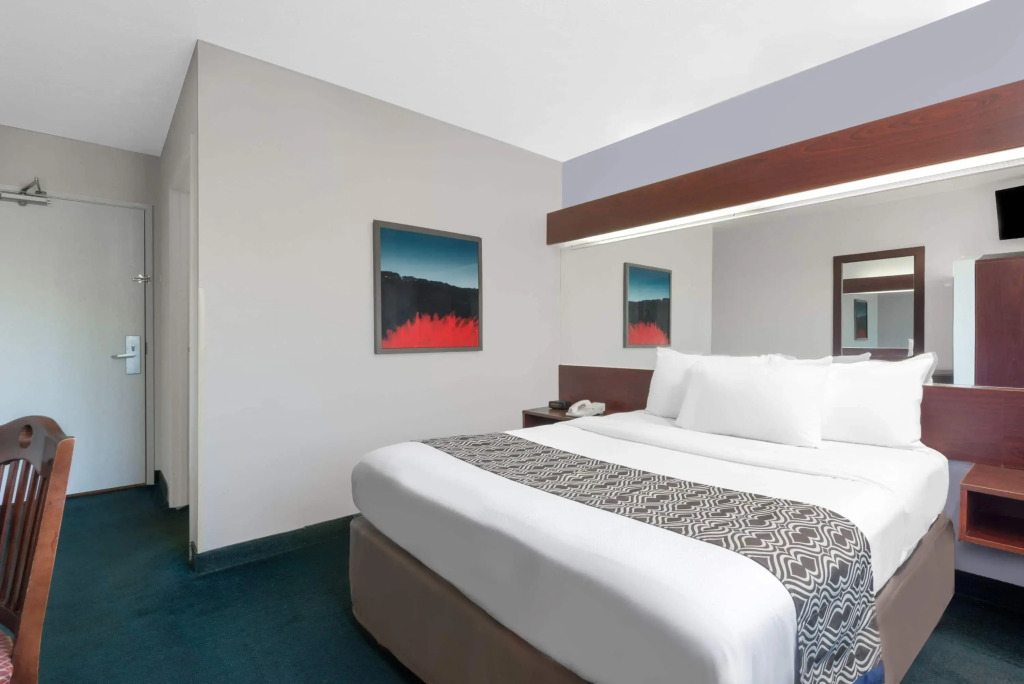 Microtel Inn & Suites by Wyndham London