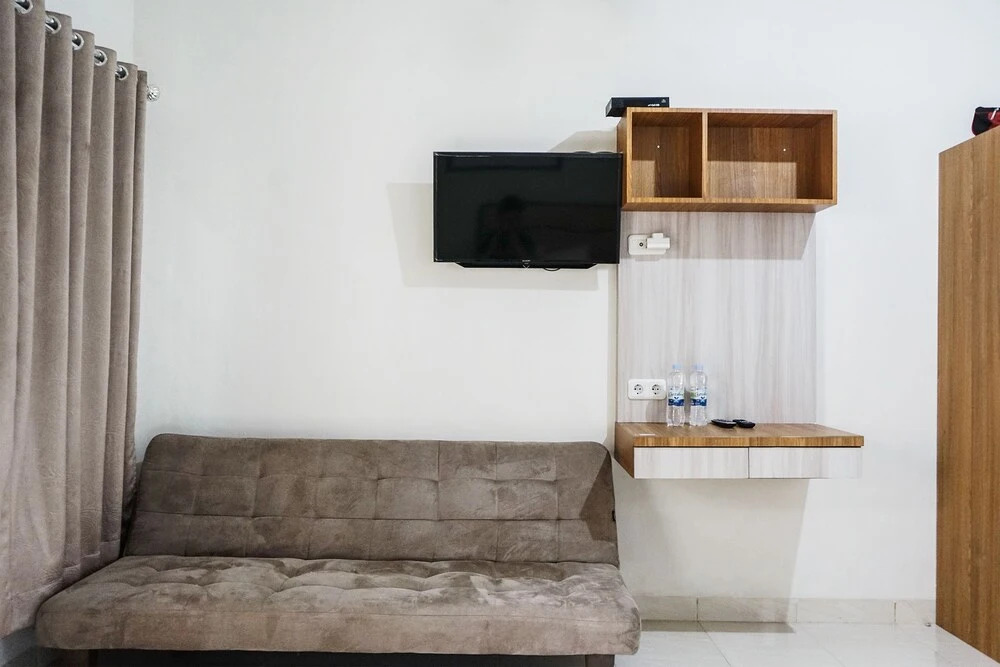Dmc Homestay by OYO Rooms