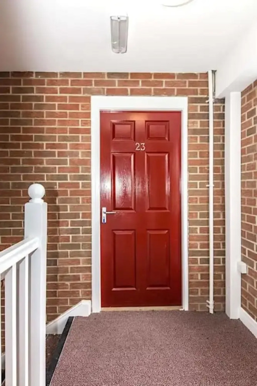 Pullman House Apt 9: 1st Floor