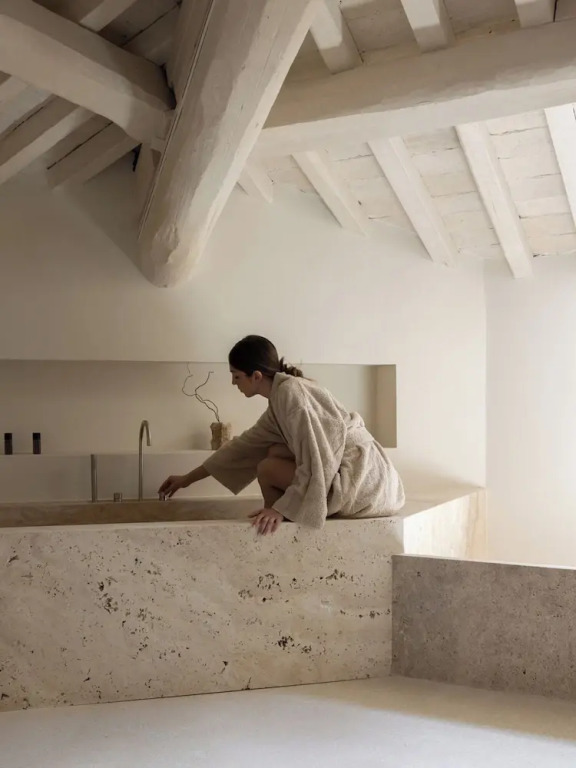 Nomos Hotel