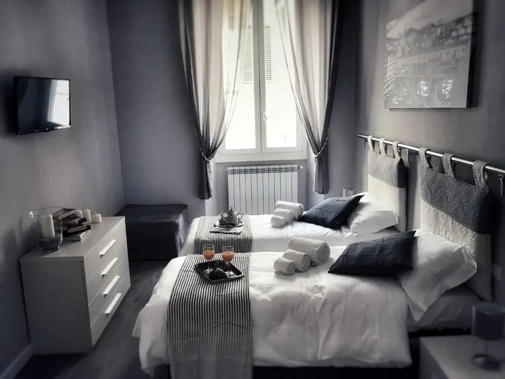 Silver Novella Luxury Apartment