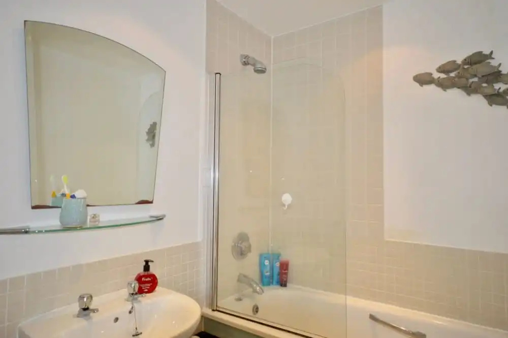 Bright Apartment In The Heart Of Bristol