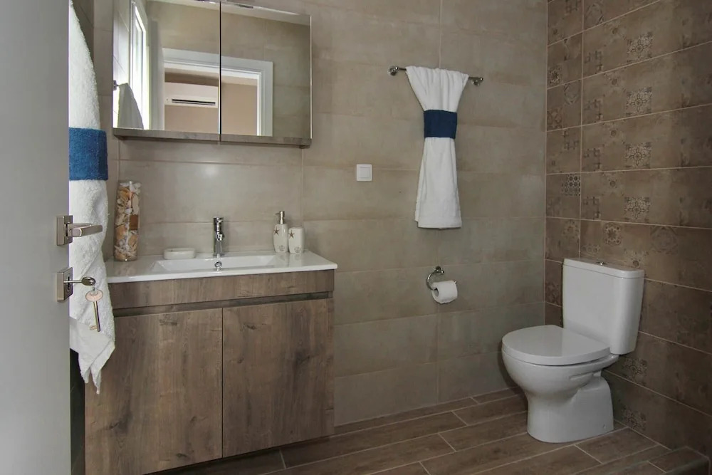 Explore Crete Wail Staying at This Wonderful 2 Bedroom Villa With its own Pool