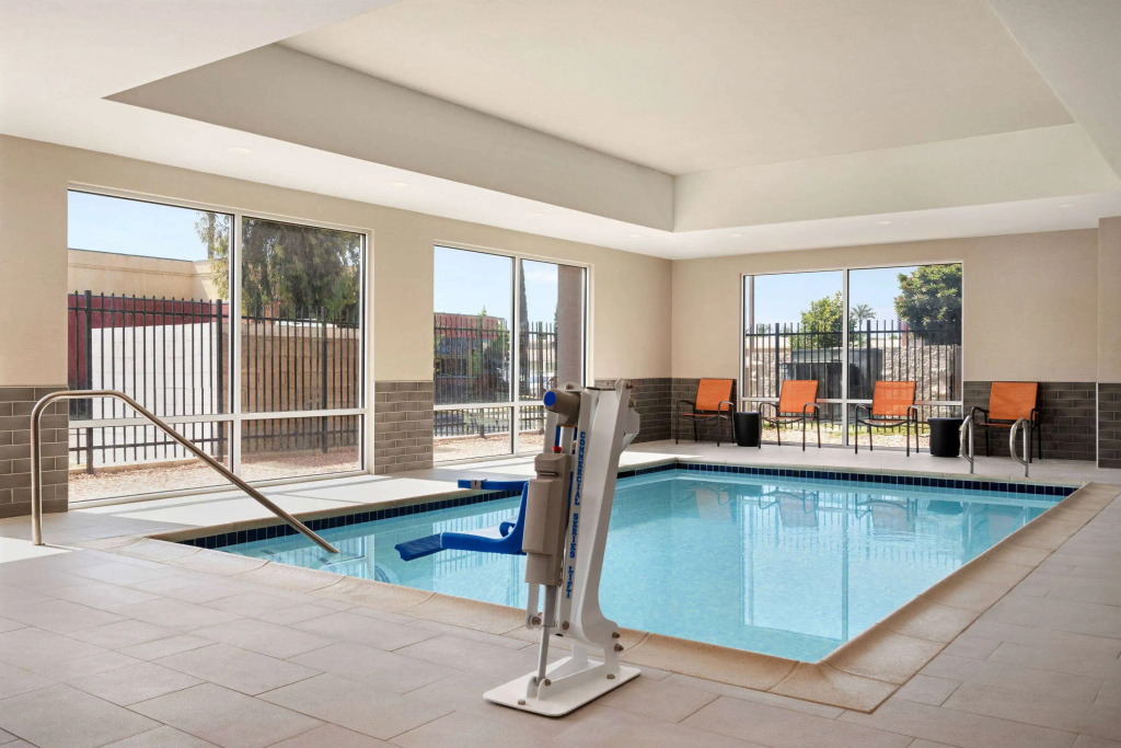 La Quinta Inn & Suites by Wyndham San Bernardino