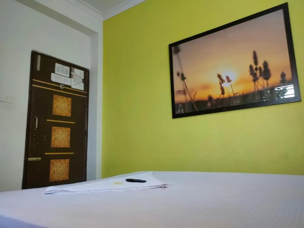 STAYMAKER Mishika Guest House