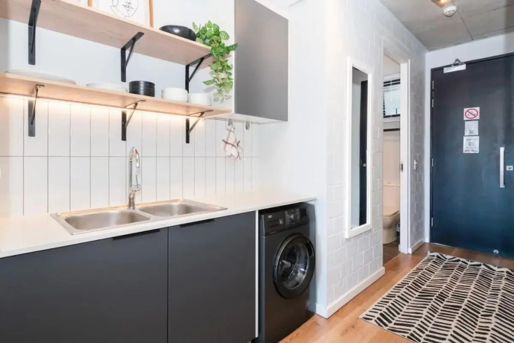 Cosy Couples Retreat Studio Apartment!
