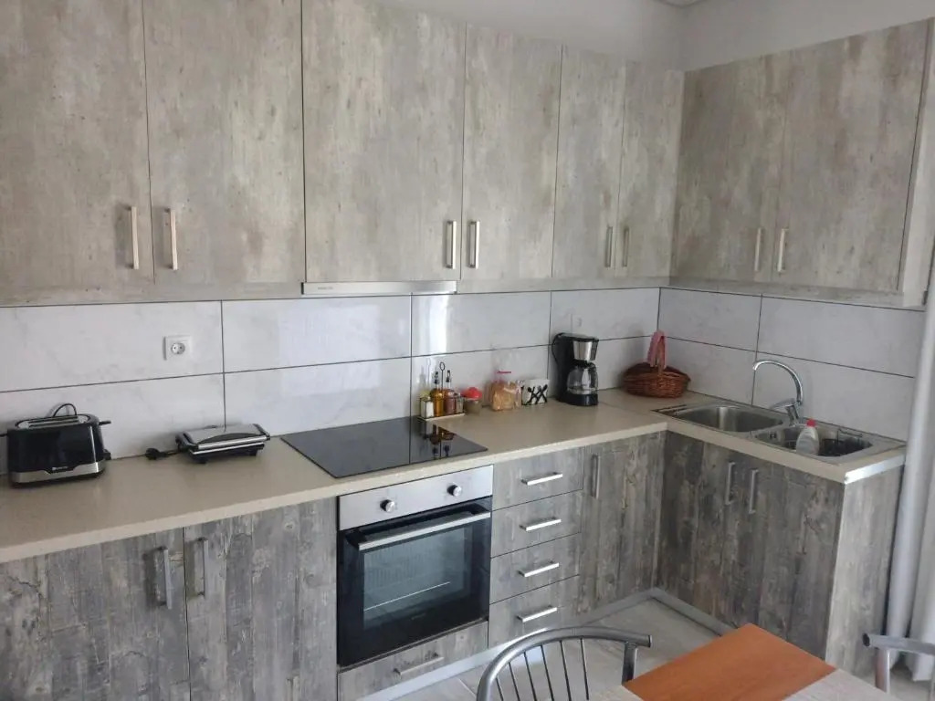 "Thea" Valis Apartments