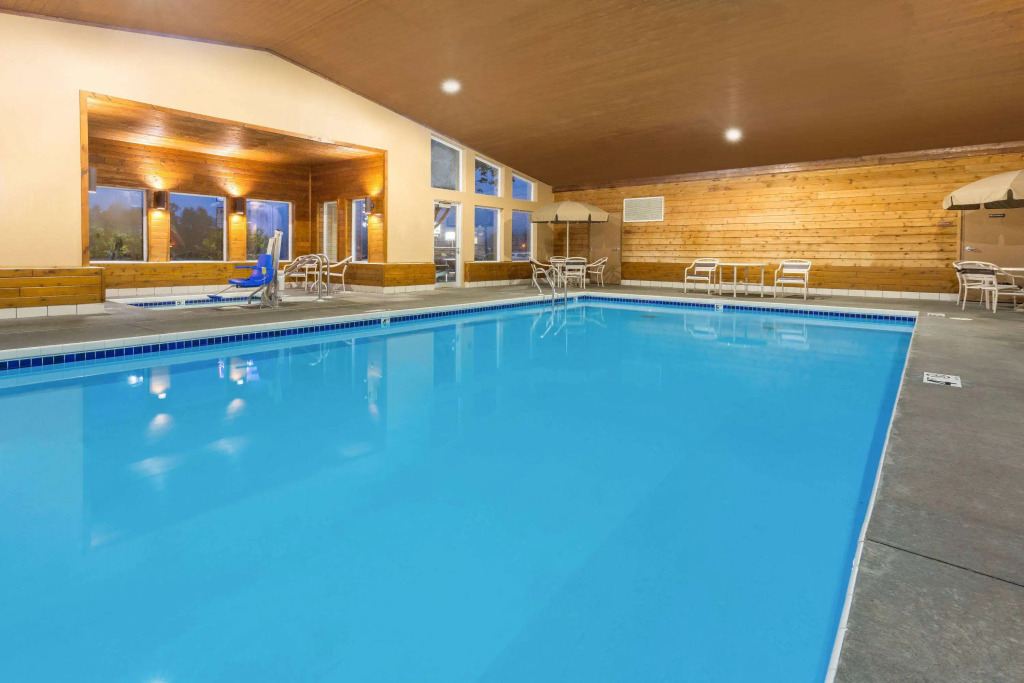 AmericInn by Wyndham Boscobel