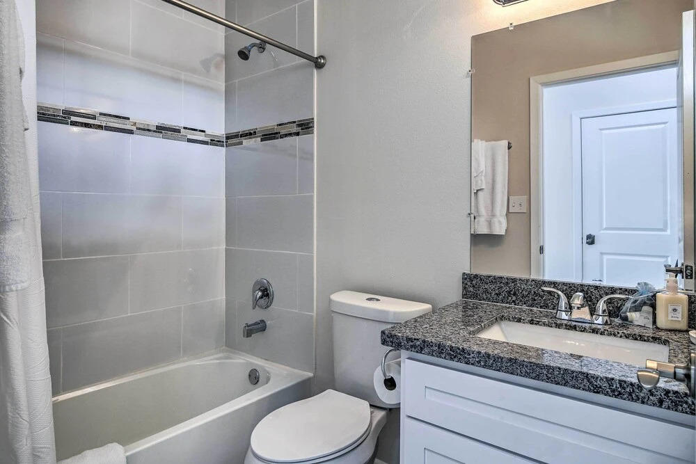 5 Mi to Beach: Pet-Friendly Port Isabel Home