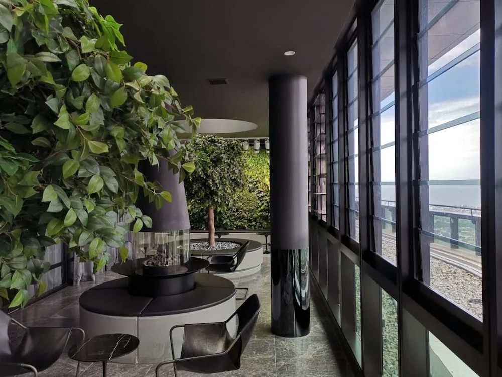 Shadow Play 2Bed Ocean View Apartment
