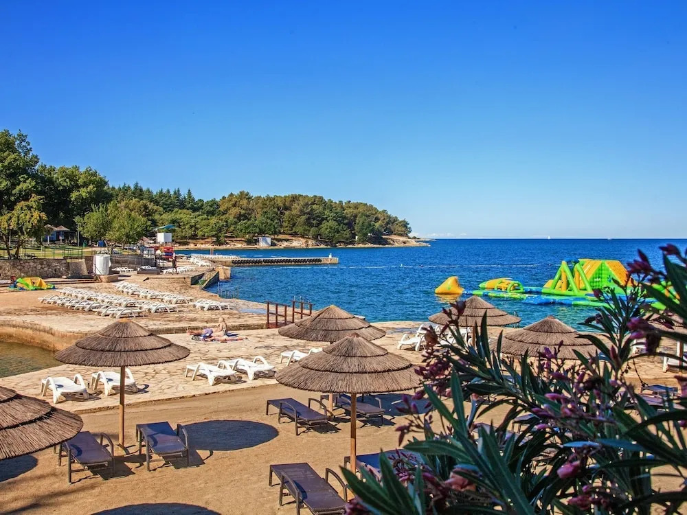 Villa with Private Pool Just 10 Minutes Drive From the Beach And Porec Center