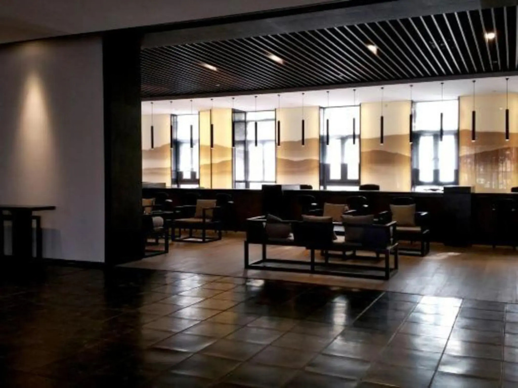 Chongming Dongtan Yue Hotel (Chenjia Town Dongtan Business Plaza)
