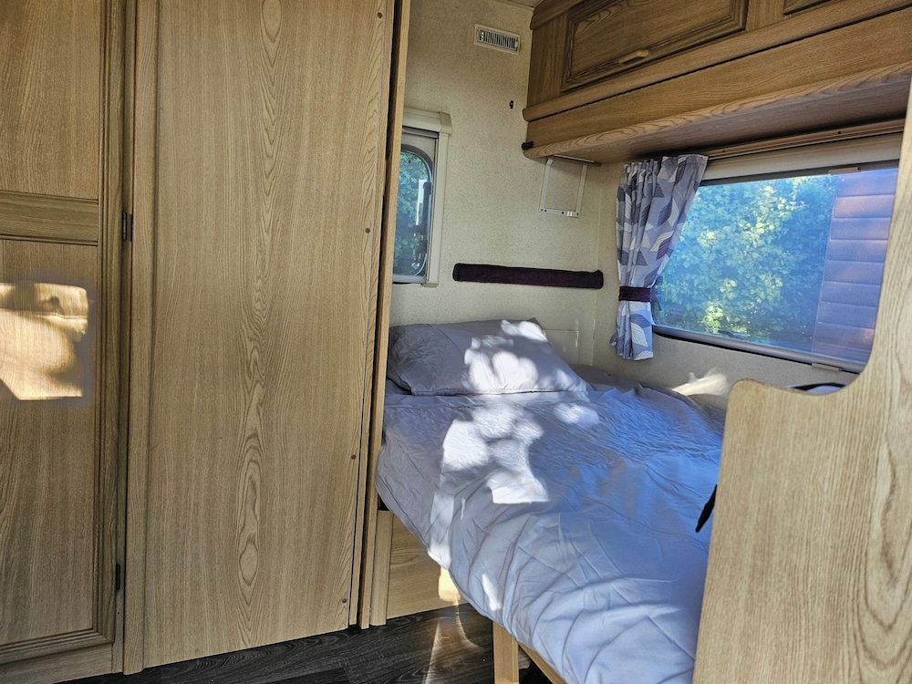 Tranquil Equestrian Escape - Sleeps 2
