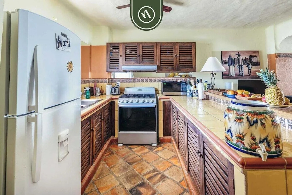 Oceanview 2BR Condo - Romantic Zone - Rooftop Pool