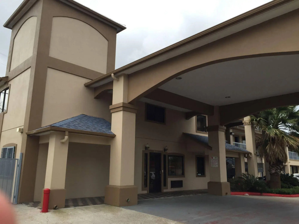 Lotus Inn
